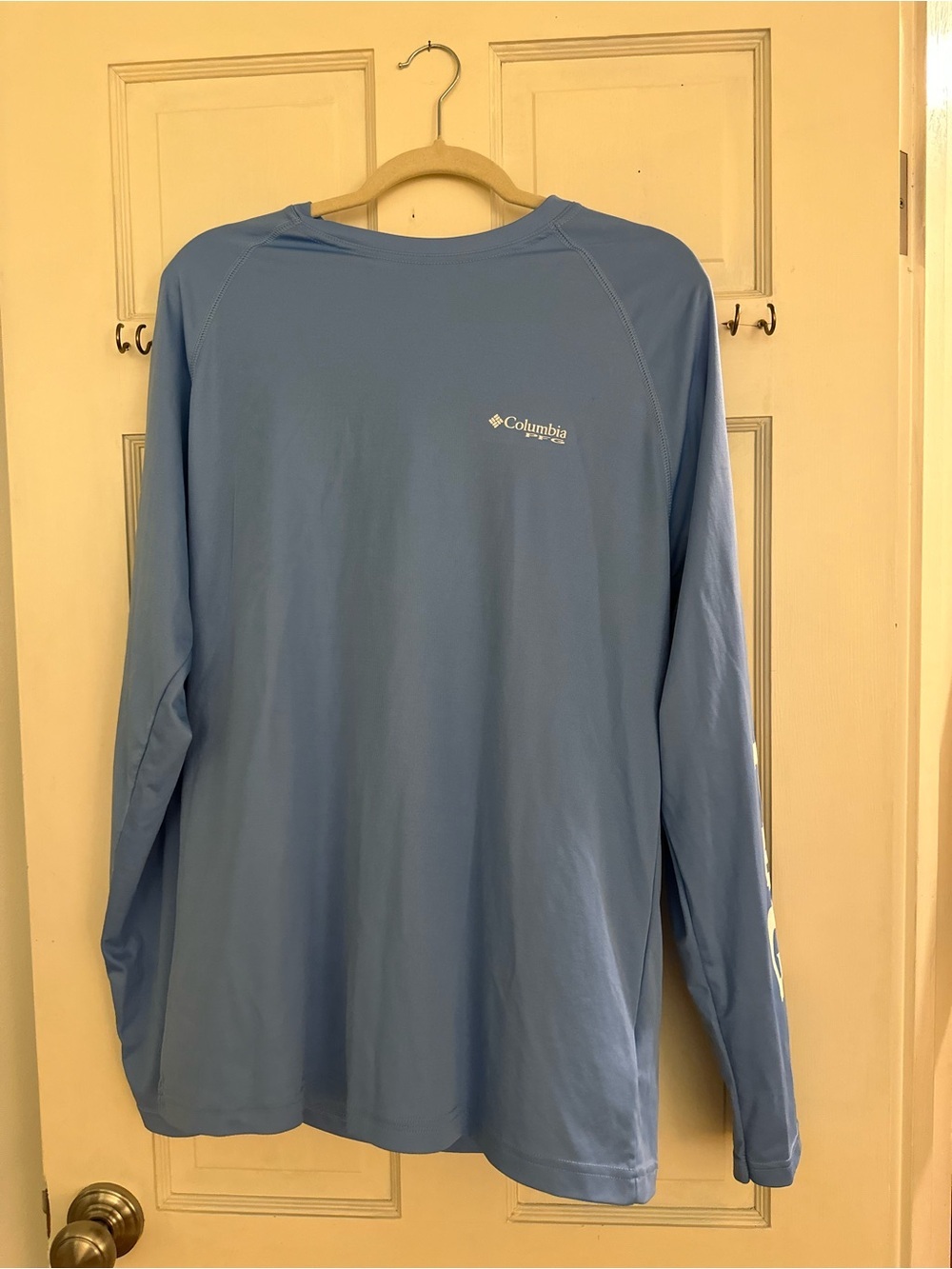 Columbia Light Blue Long-Sleeve Performance Tee